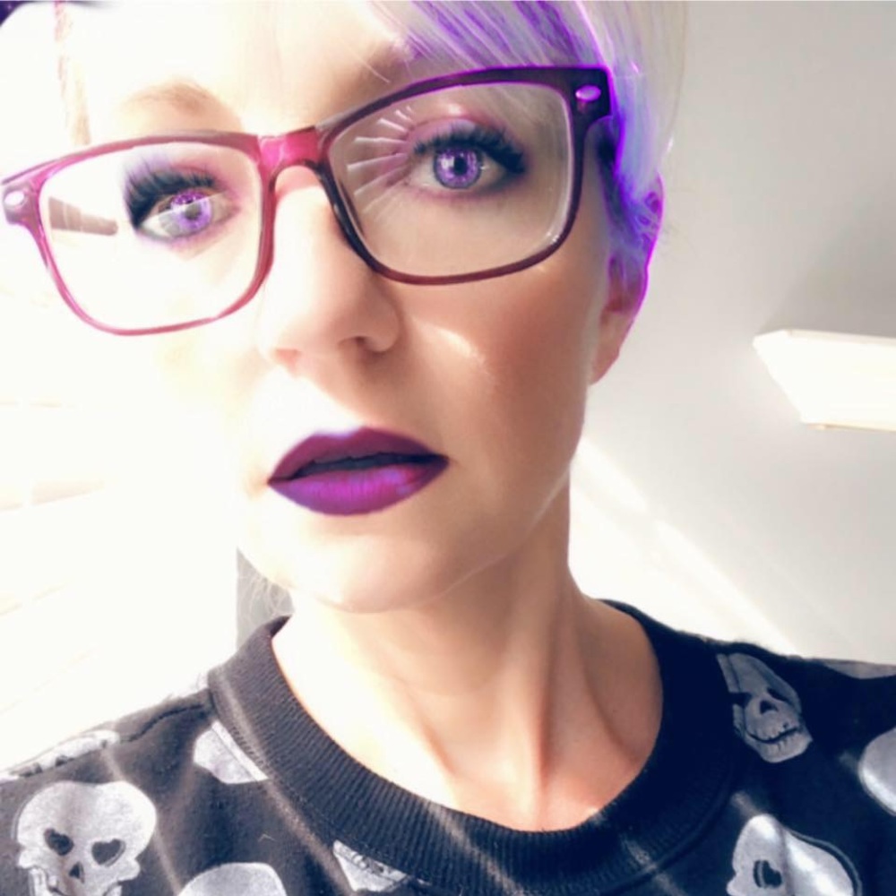 Meet your Posher, Toni